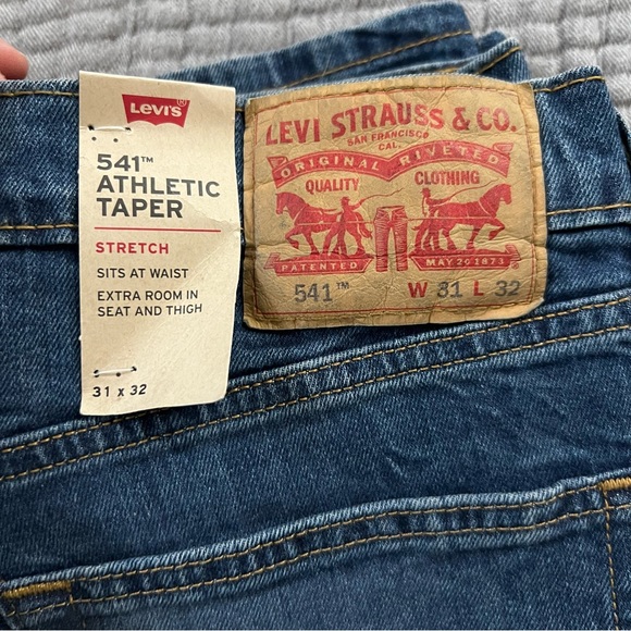 Levi’s 541 Athletic Taper - 31/32 NWT - Picture 2 of 3